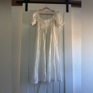 NWT - R. Yiposha beautiful white dress